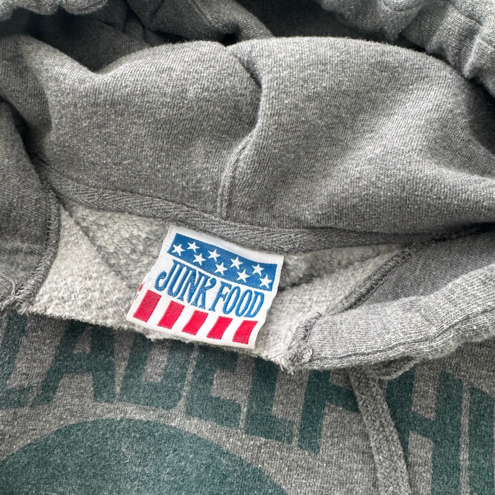 Philadelphia Eagles Junk Food Clothing Vintage-Looking Retro Gray Hoodie - Picture 8 of 8